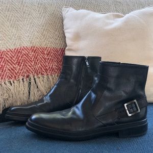 Tod’s Leather Ankle Boot